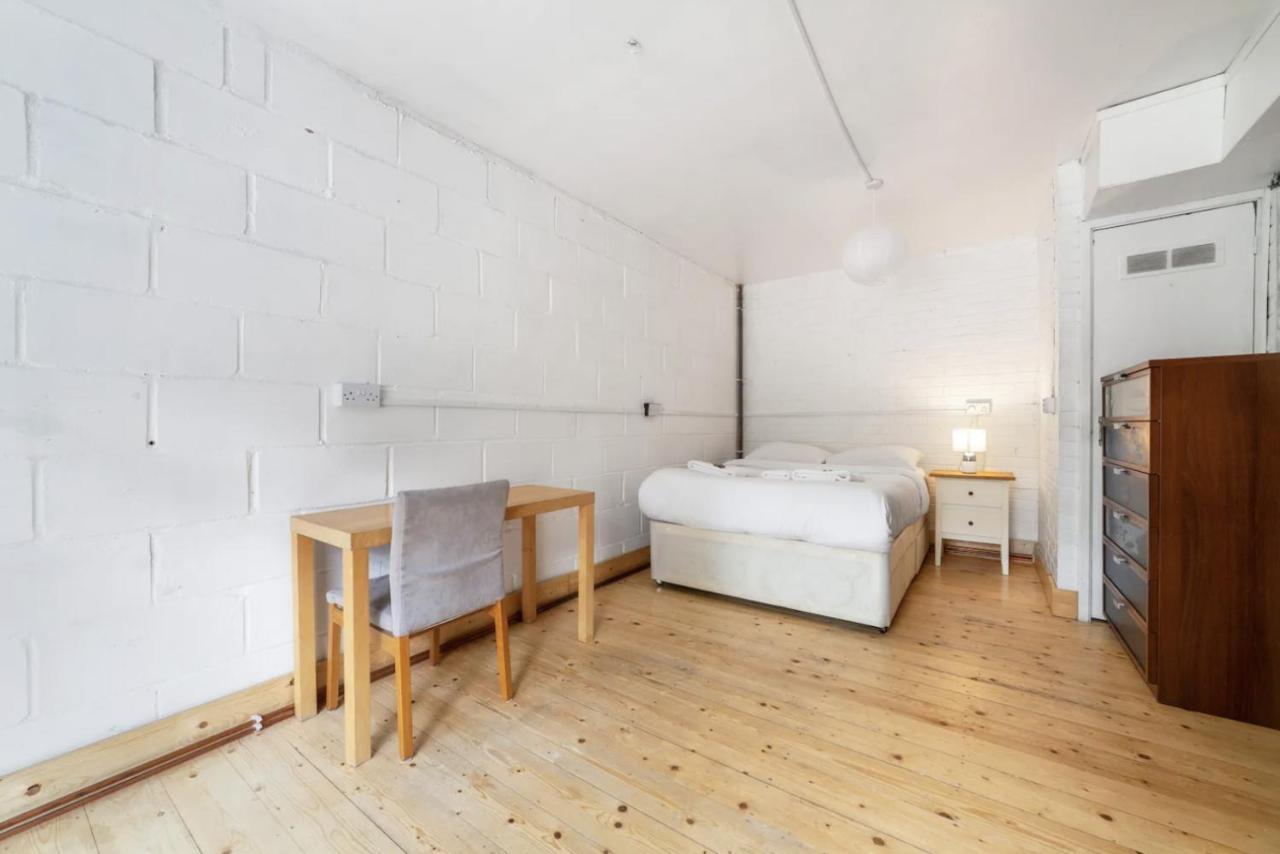 Peaceful Renovated 5bdr House Wgarden Appartamento