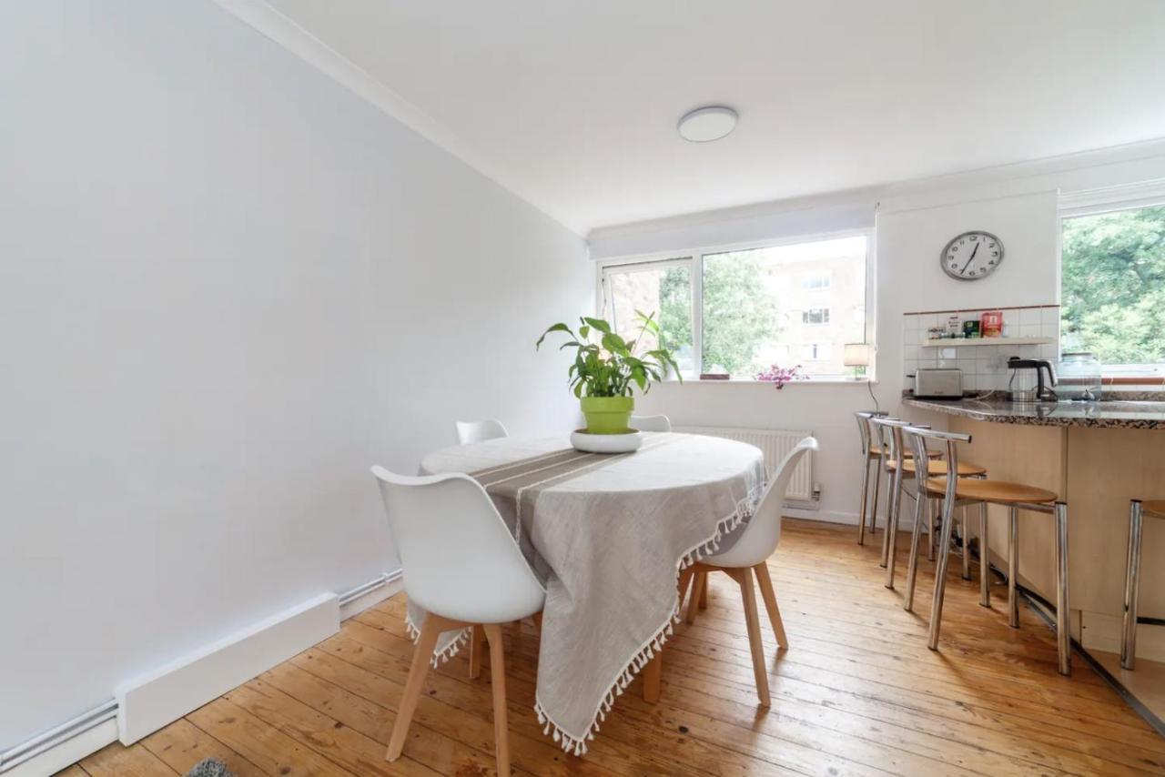 Peaceful Renovated 5bdr House Wgarden Apartament Londra